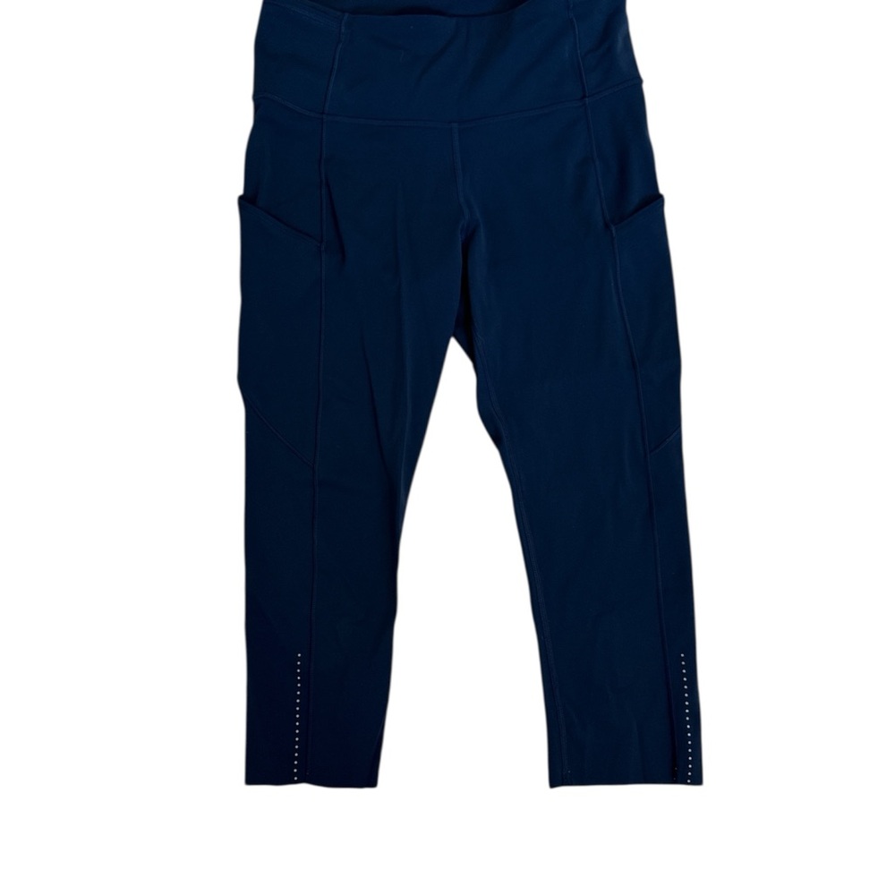 Lululemon fast and free, navy crop Leggings - Picture 2 of 5